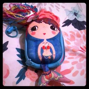 A Mermaid 🧜‍♀️ case or cross body bag for girls